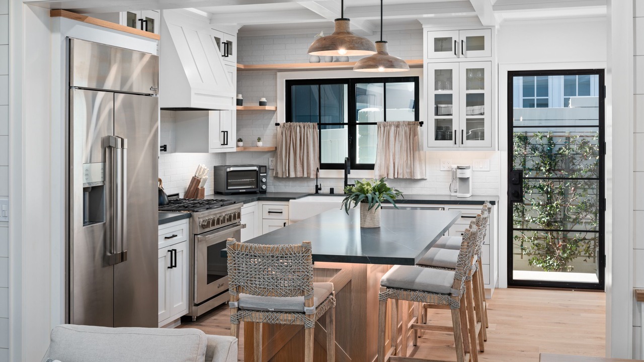 Photo of Kitchen in Cardiff-by-the-Sea