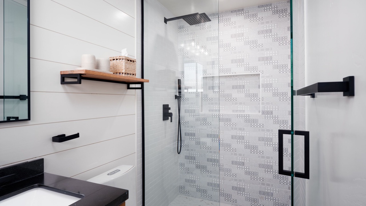Photo of Bathroom in Cardiff-by-the-Sea