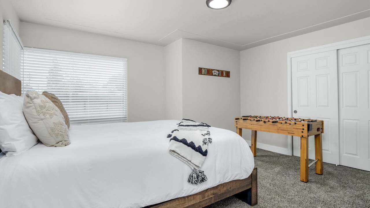 Photo of Bedroom in Raisin