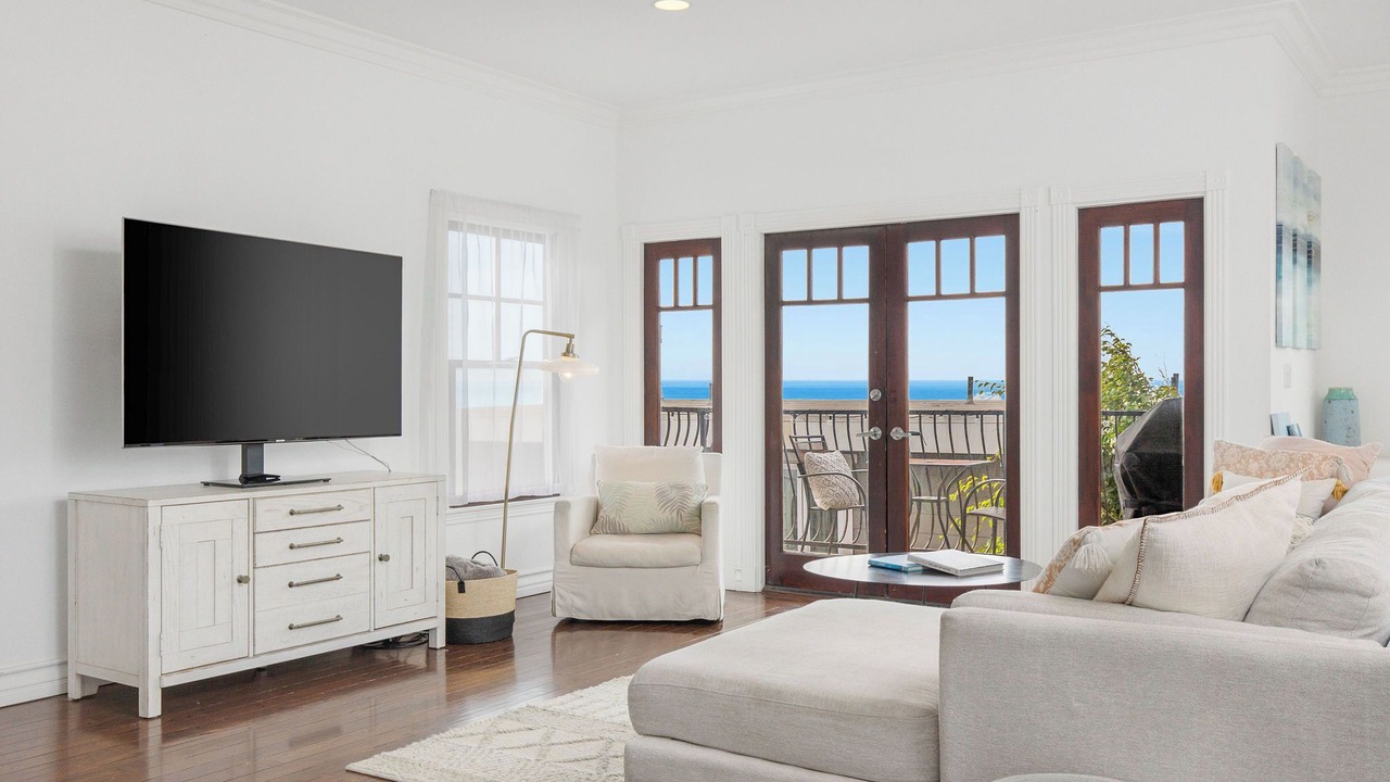 Photo of Livingroom in Gas Lamp Section