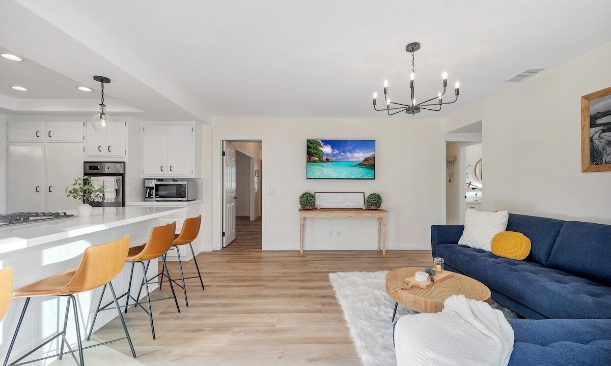 Photo of Livingroom in Thousand Oaks
