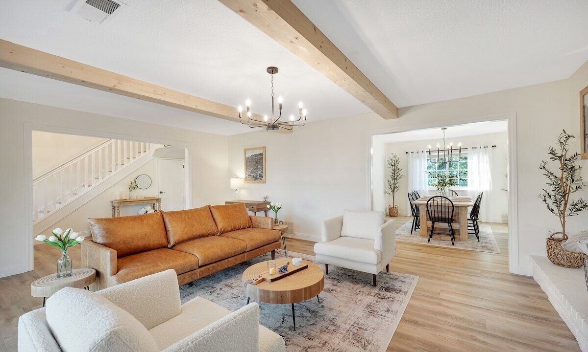 Photo of Livingroom in Thousand Oaks