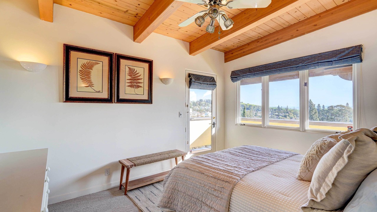 Photo of Bedroom in Upper Rockridge