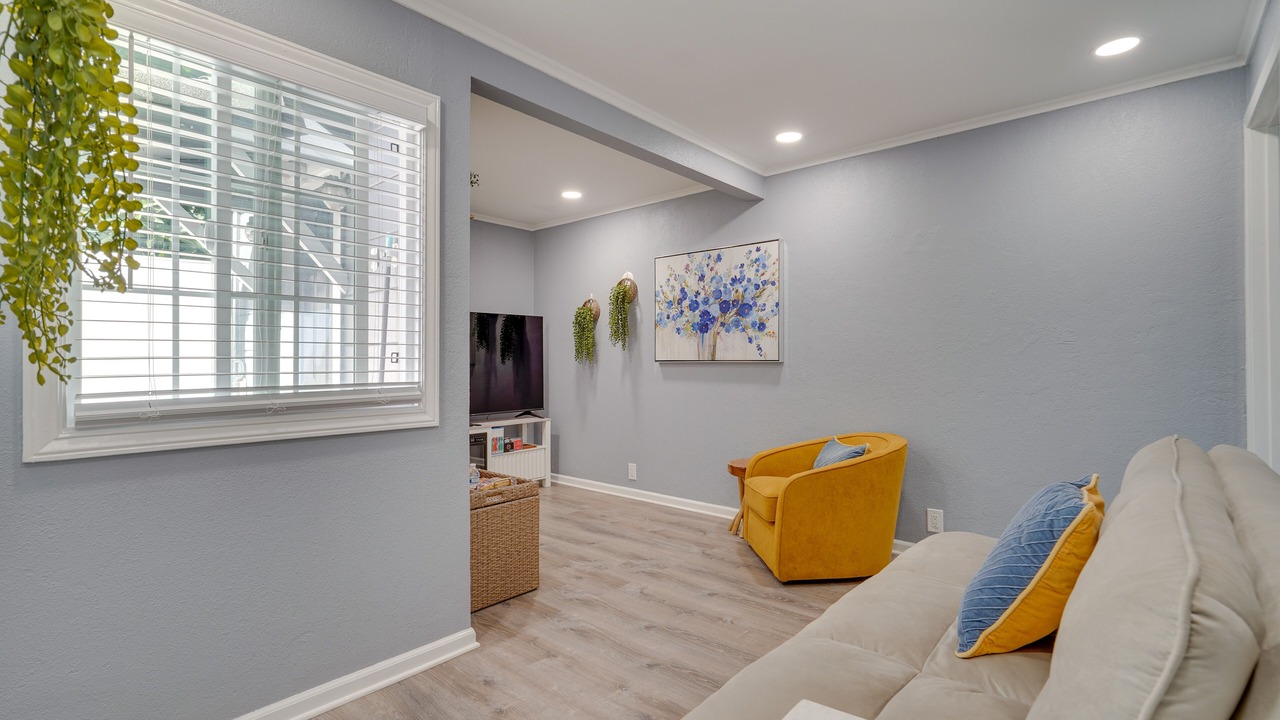 Photo of Livingroom in Ashland
