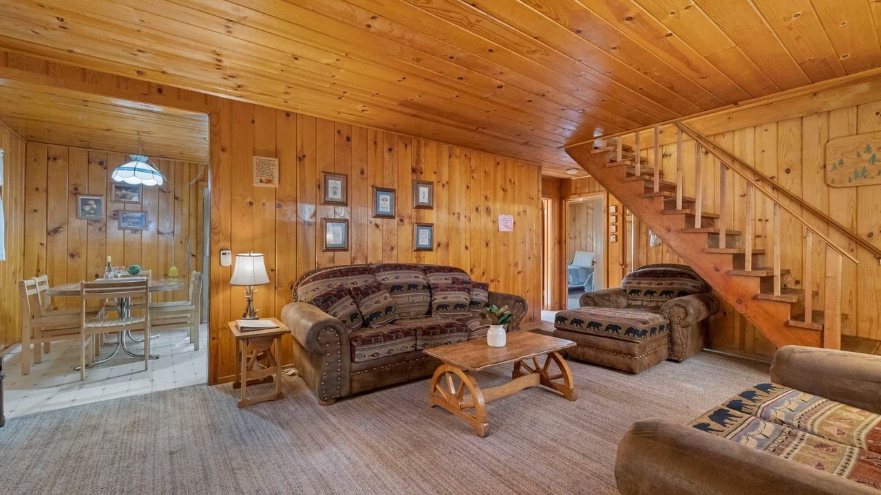 Photo of Livingroom in Strawberry