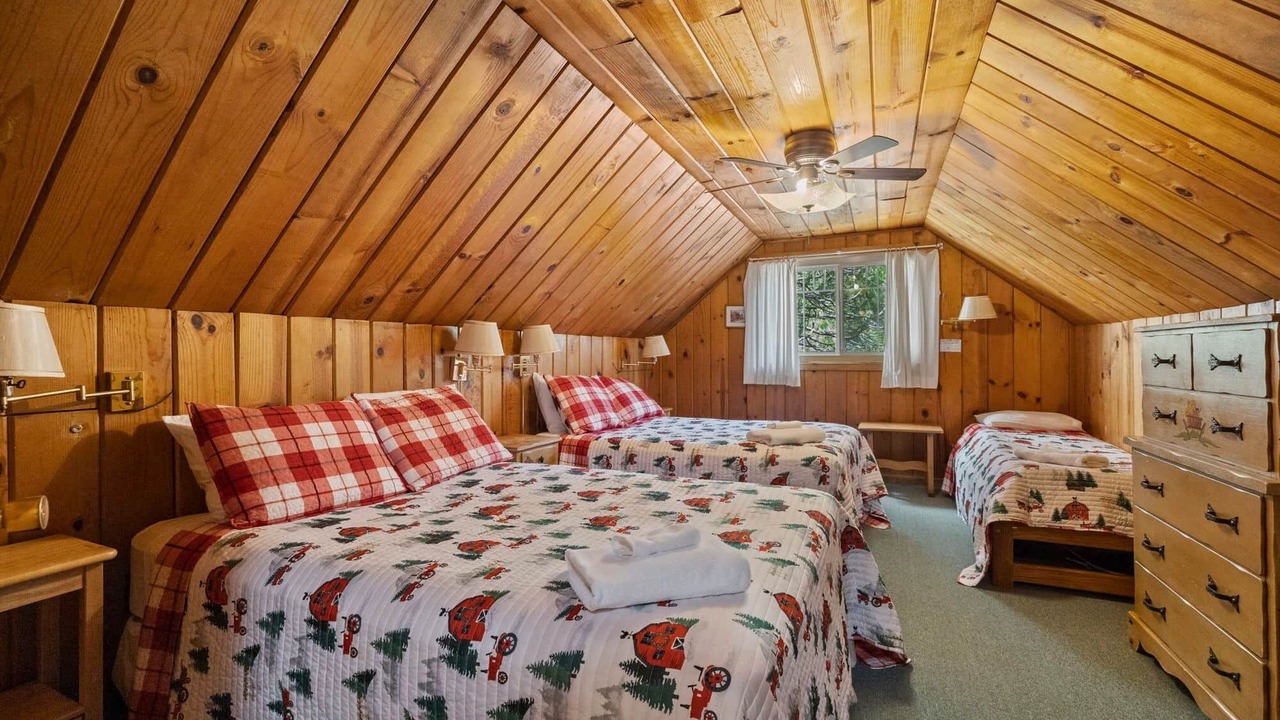 Photo of Bedroom in Strawberry