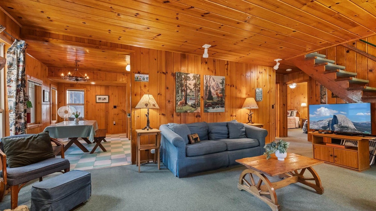 Photo of Livingroom in Strawberry