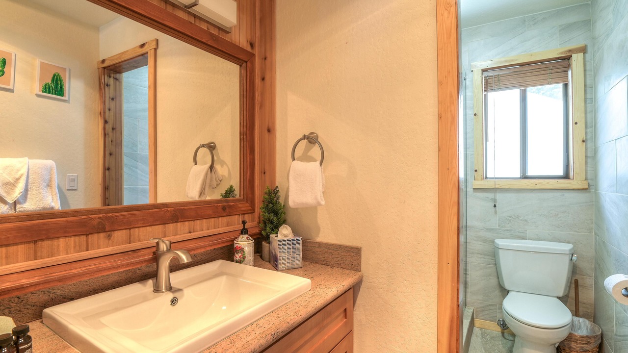 Photo of Bathroom in Kingswood Estates