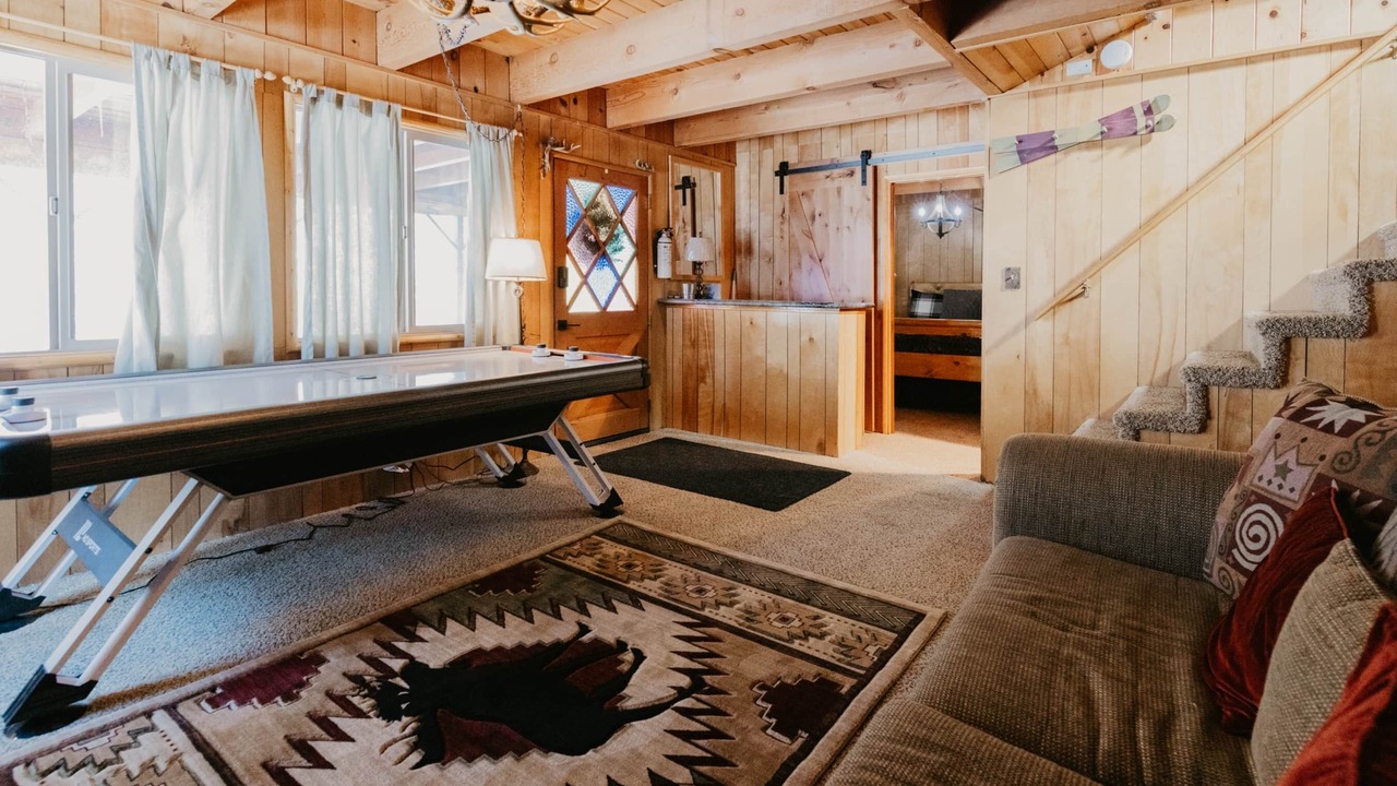 Photo of Bedroom in Moonridge
