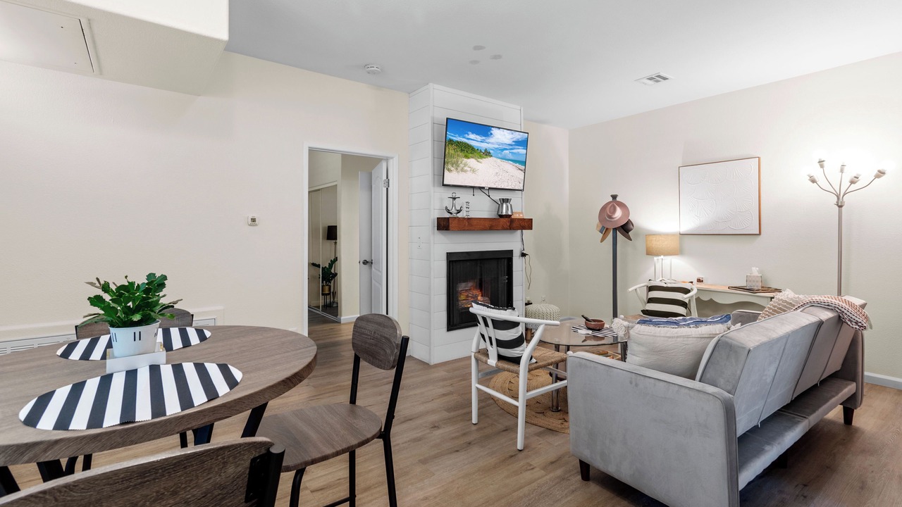 Photo of Livingroom in Carmel Valley