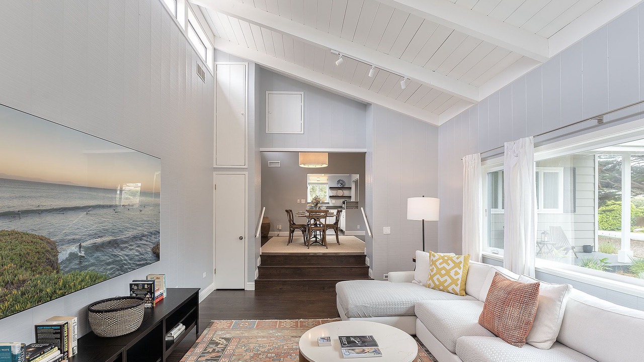 Photo of Bedroom in Del Monte Forest