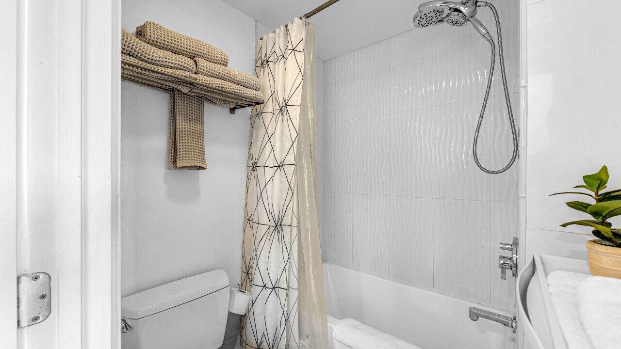 Photo of Bathroom in Marina