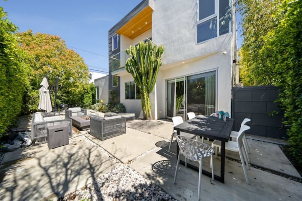 Photo of Outdoor in West Los Angeles