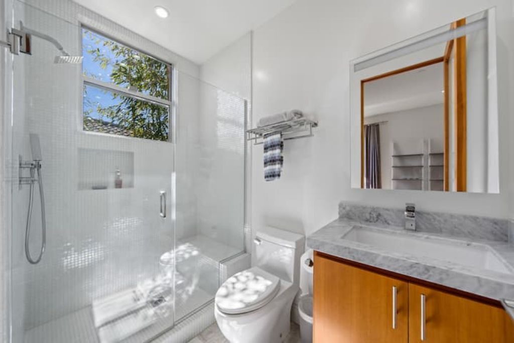 Photo of Bathroom in West Los Angeles