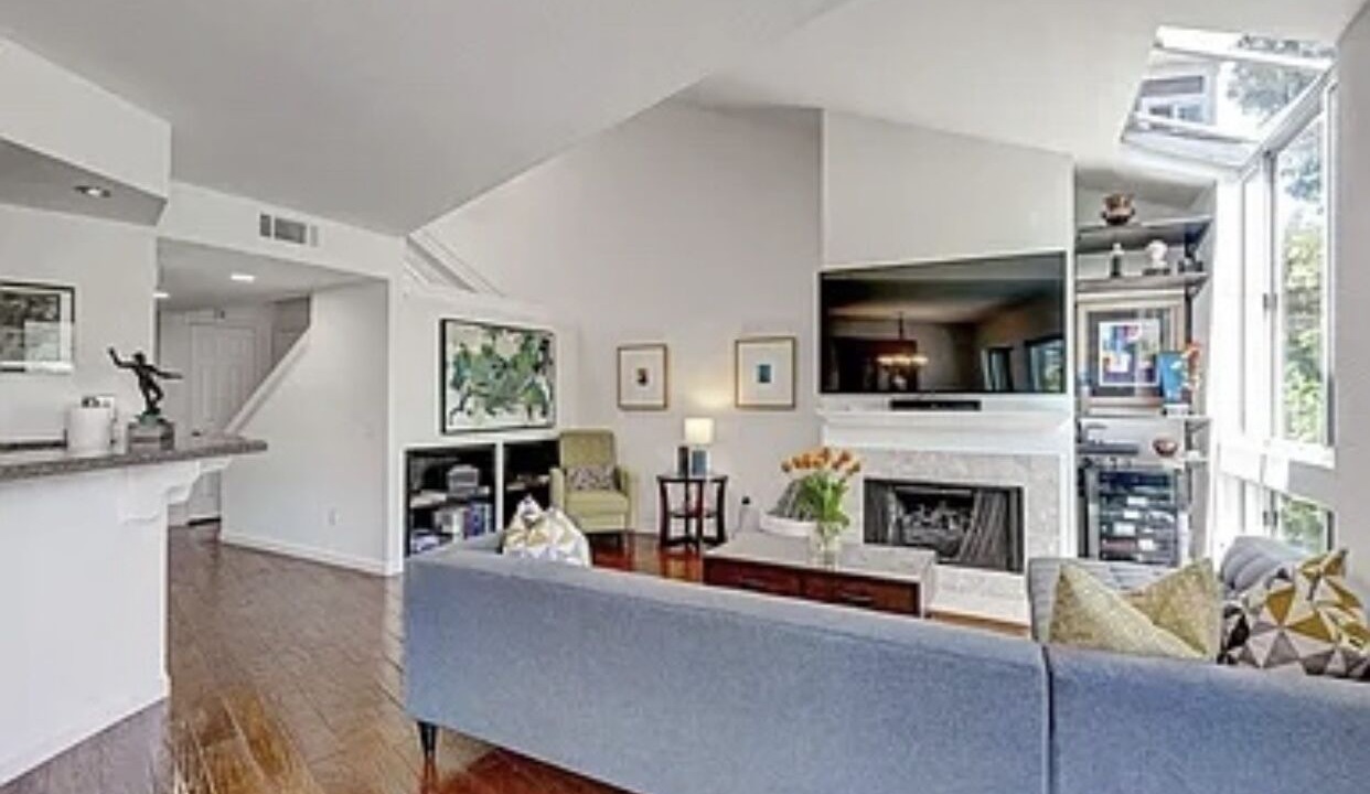 Photo of Livingroom in Laguna Beach