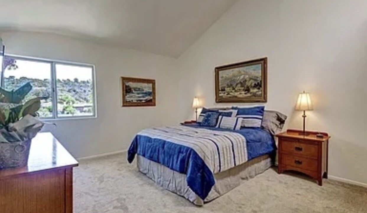 Photo of Bedroom in Laguna Beach