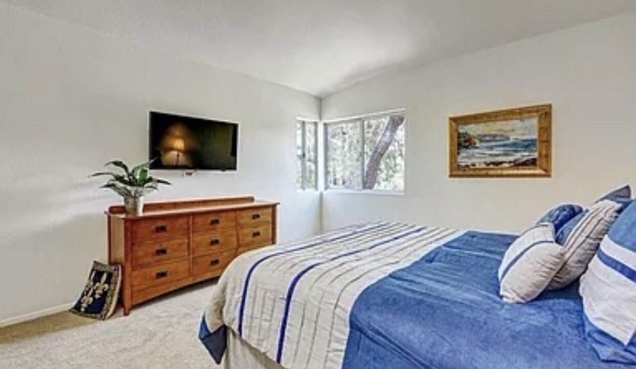 Photo of Bedroom in Laguna Beach