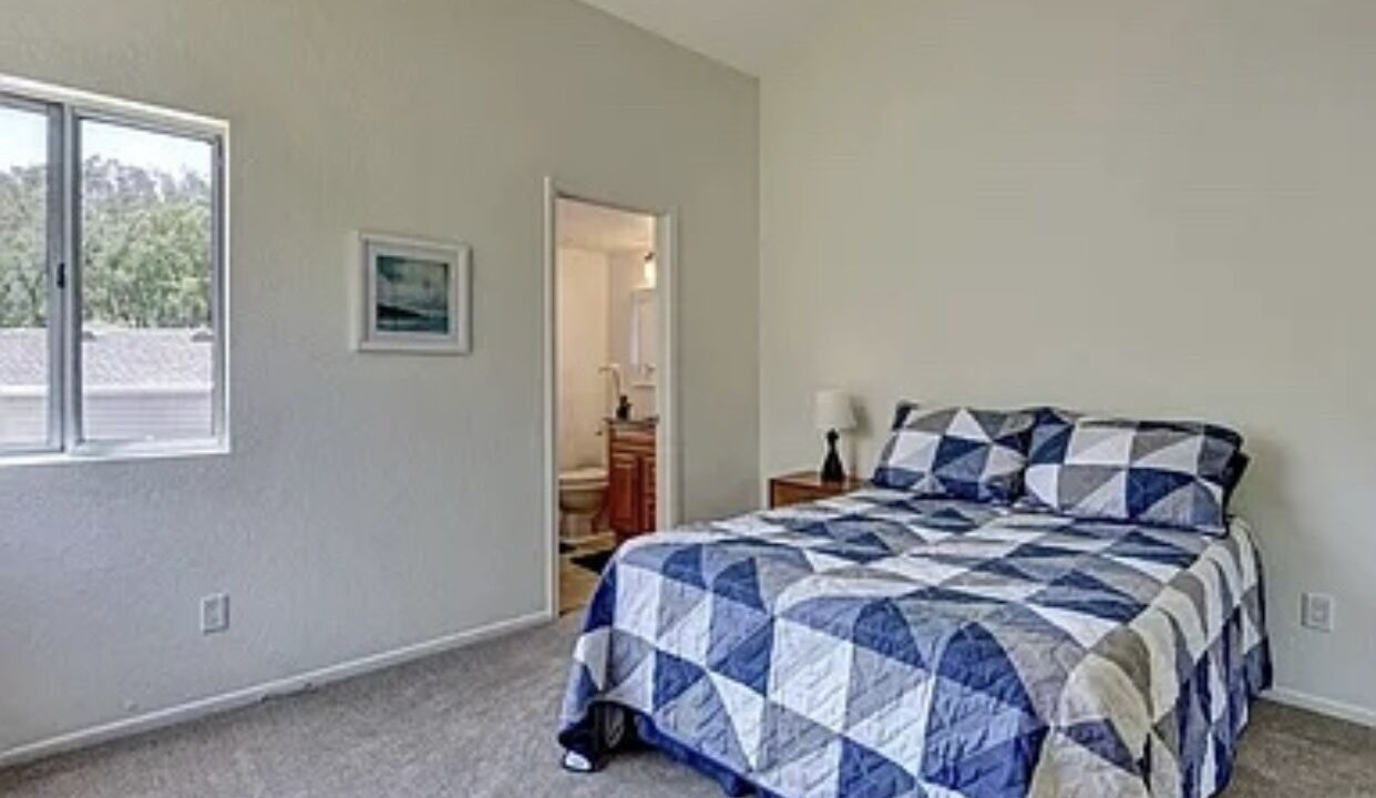 Photo of Bedroom in Laguna Beach