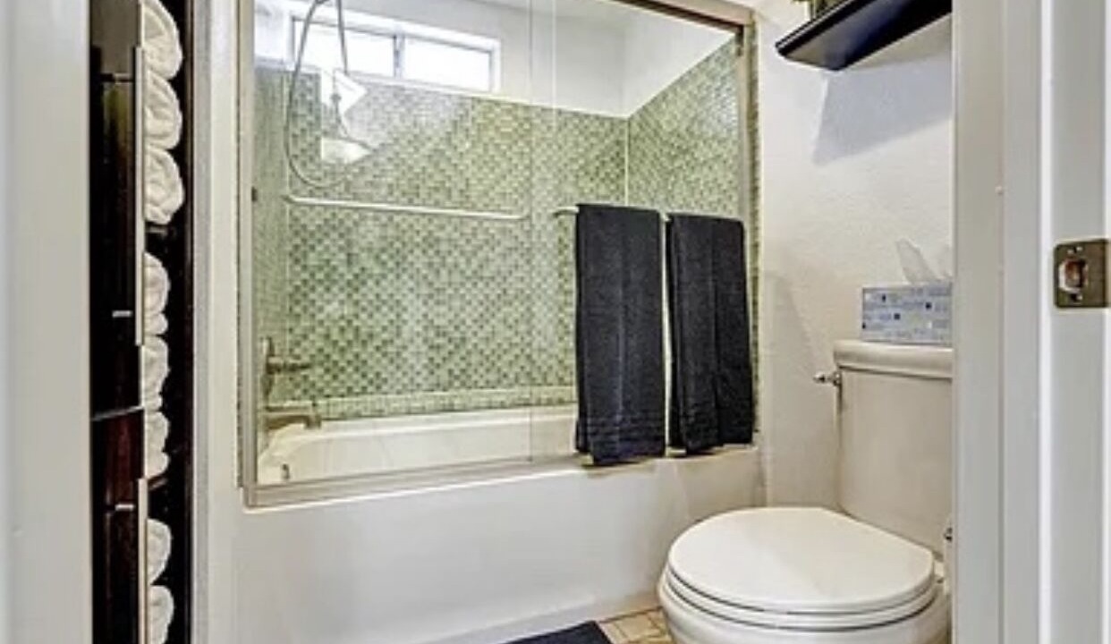Photo of Bathroom in Laguna Beach