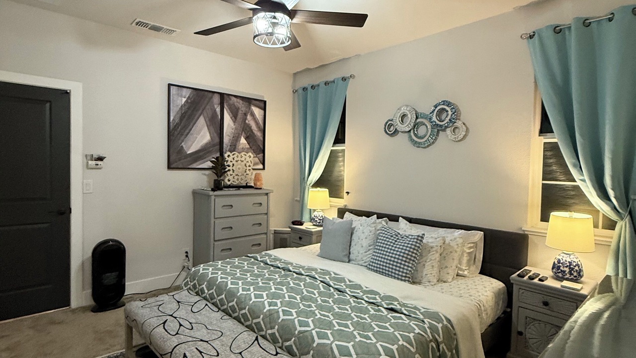 Photo of Bedroom in Nut Tree