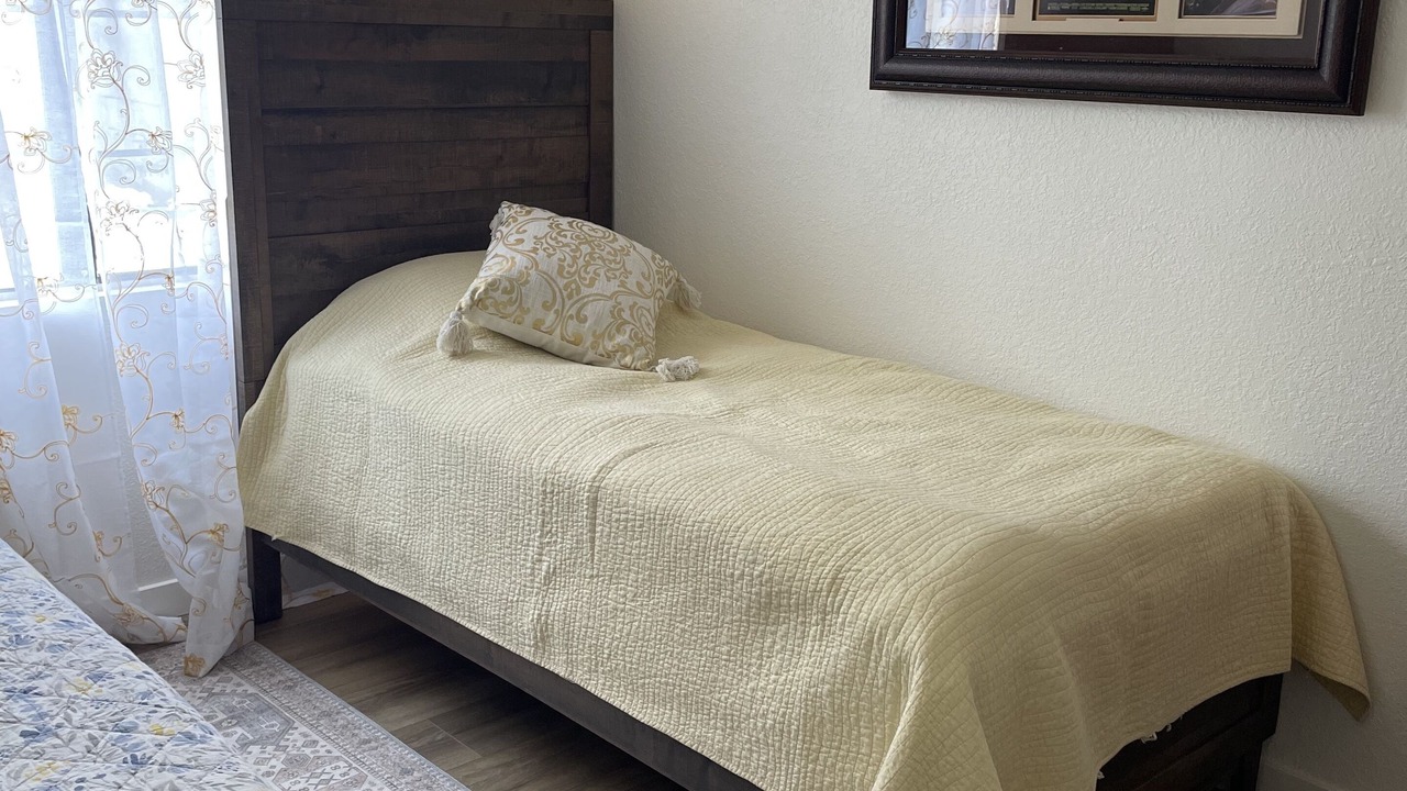 Photo of Bedroom in Frazier Park