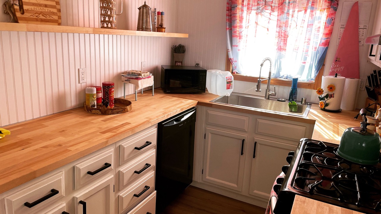 Photo of Kitchen in Frazier Park