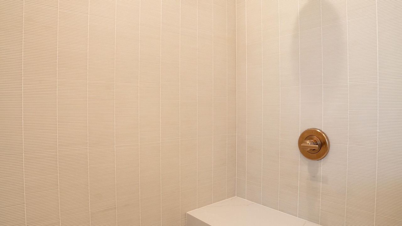 Photo of Bathroom in Tree Section