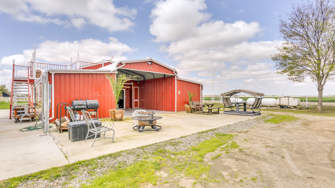 Photo of Outdoor in Tulare