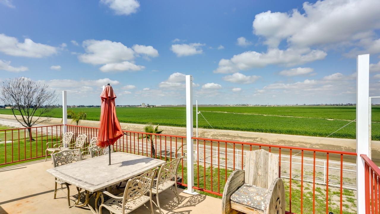 Photo of Outdoor in Tulare