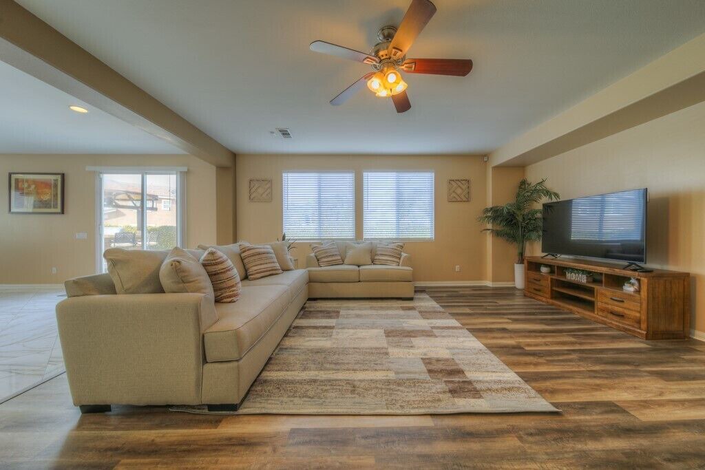 Photo of Livingroom in Eastvale