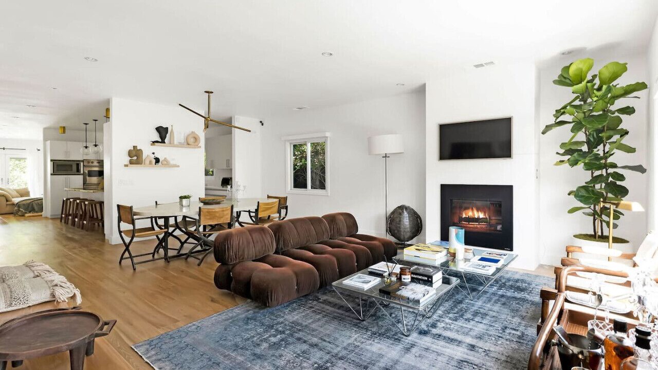 Photo of Livingroom in Beverly Grove