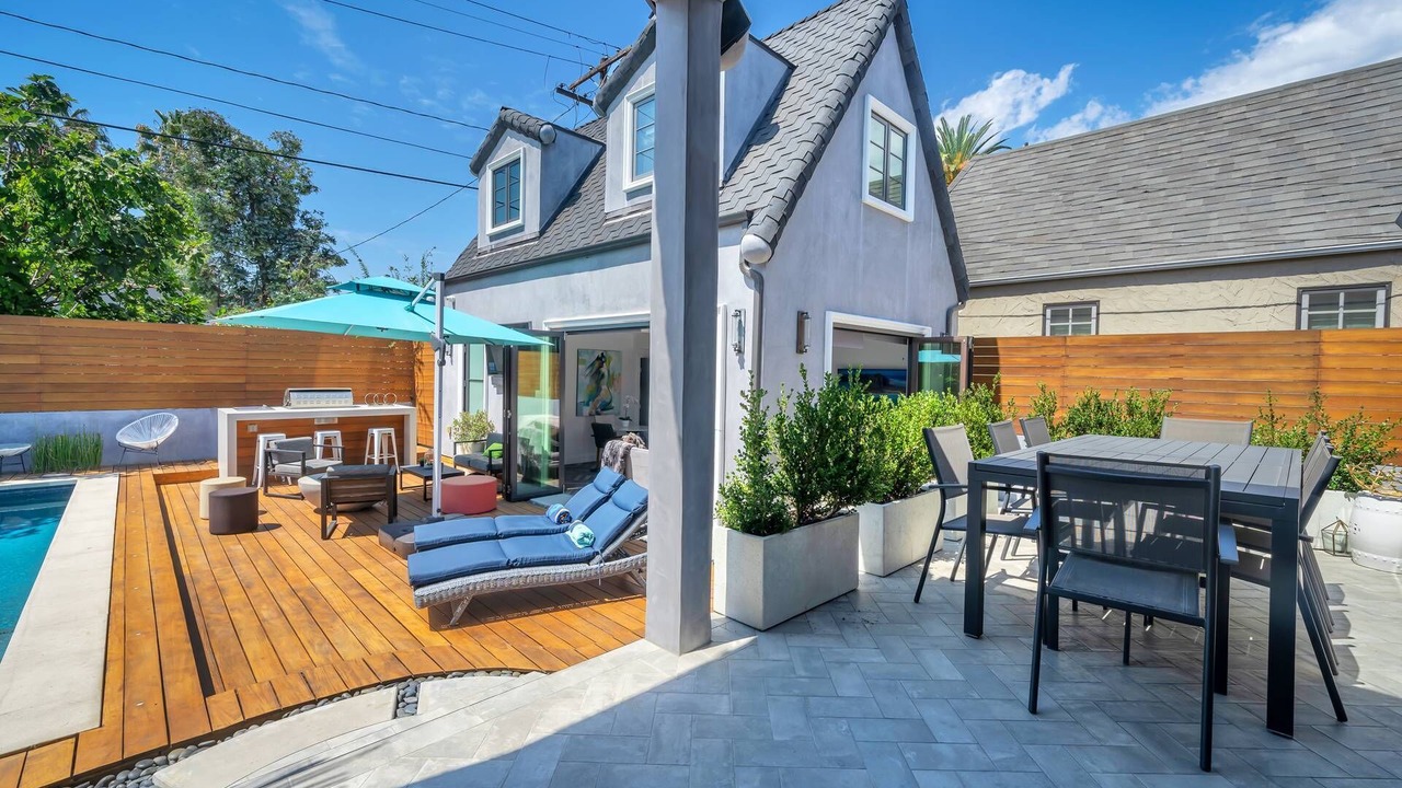Photo of Outdoor in Beverly Grove