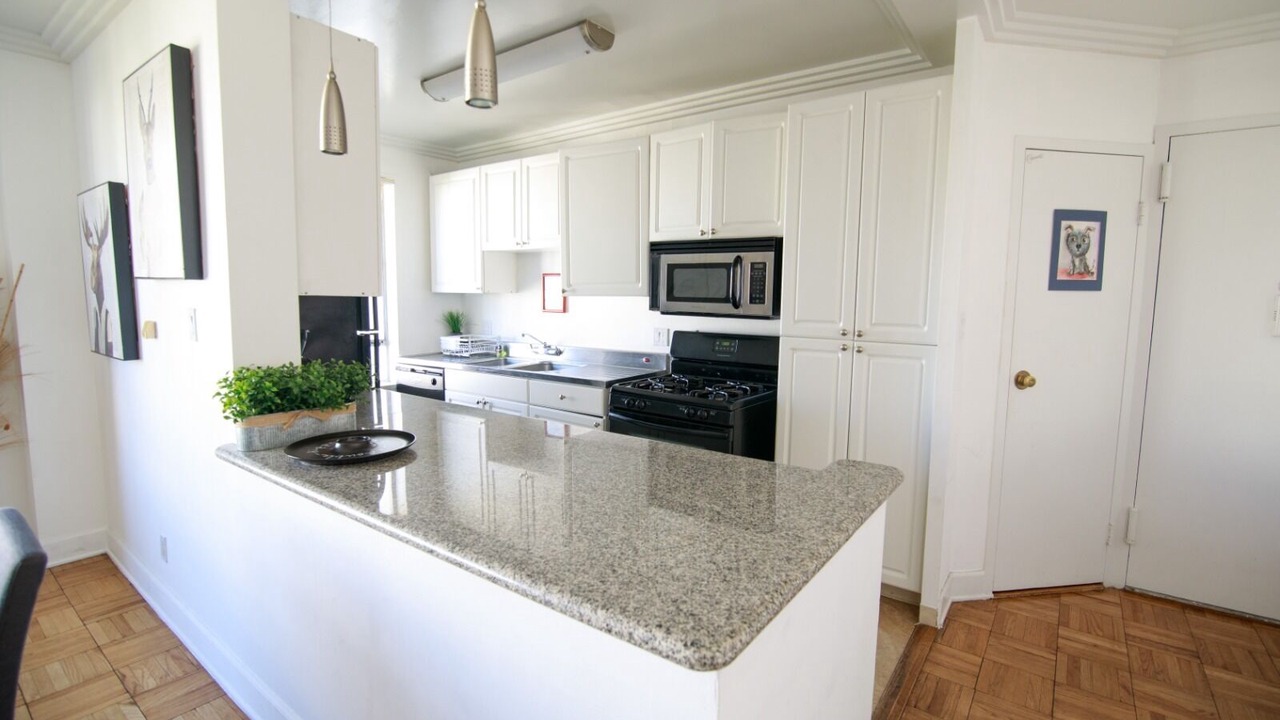 Photo of Kitchen in Miracle Mile