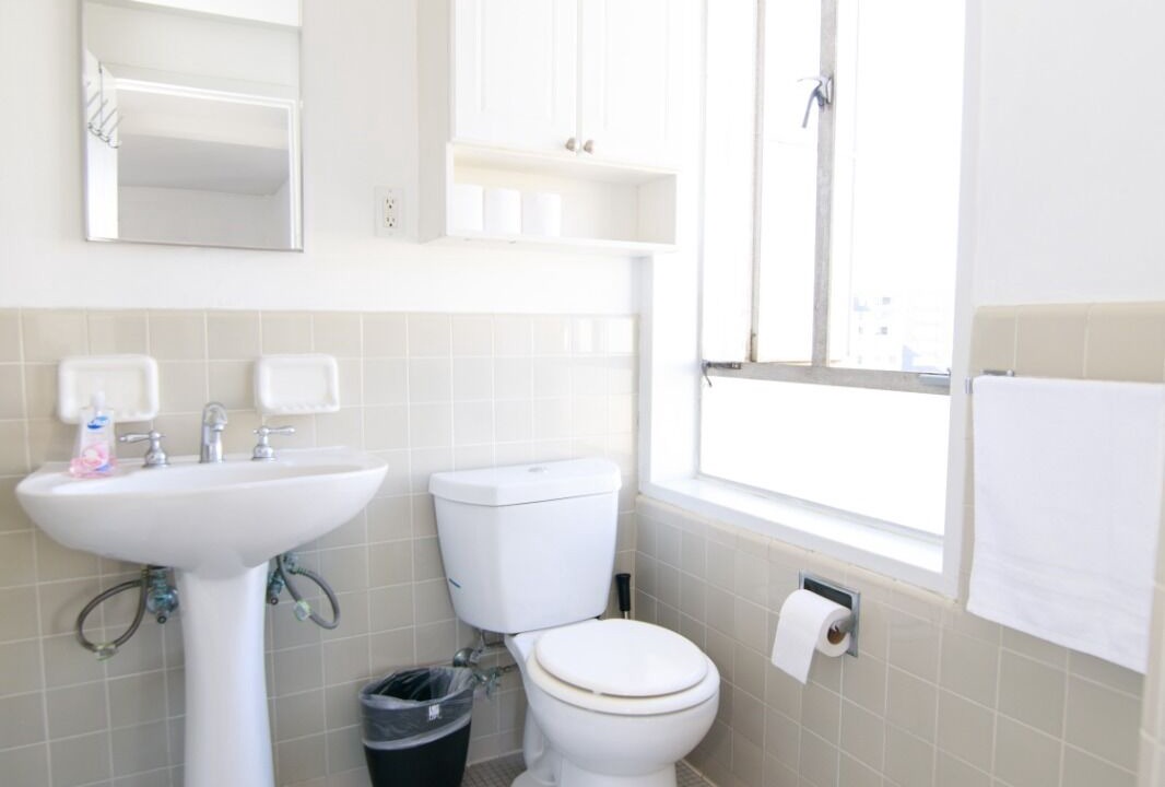 Photo of Bathroom in Miracle Mile