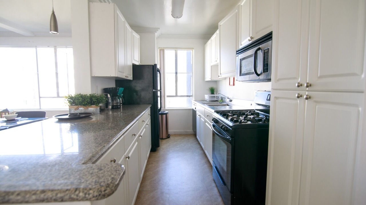 Photo of Kitchen in Miracle Mile