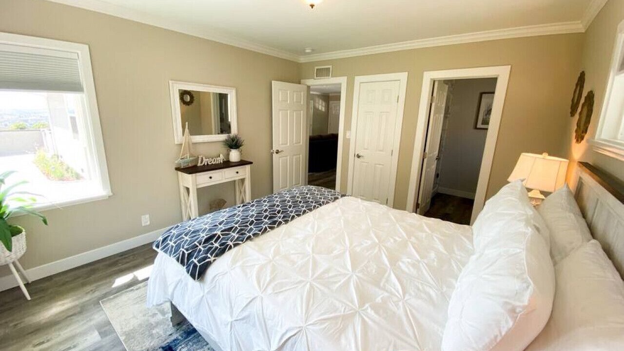 Photo of Bedroom in Burbank