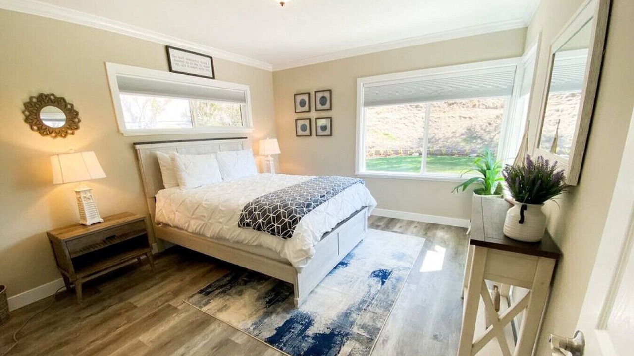 Photo of Bedroom in Burbank