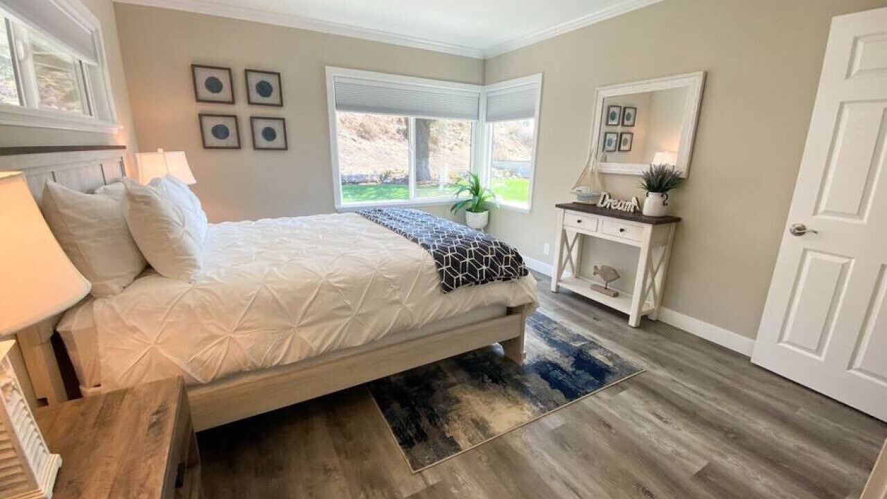 Photo of Bedroom in Burbank