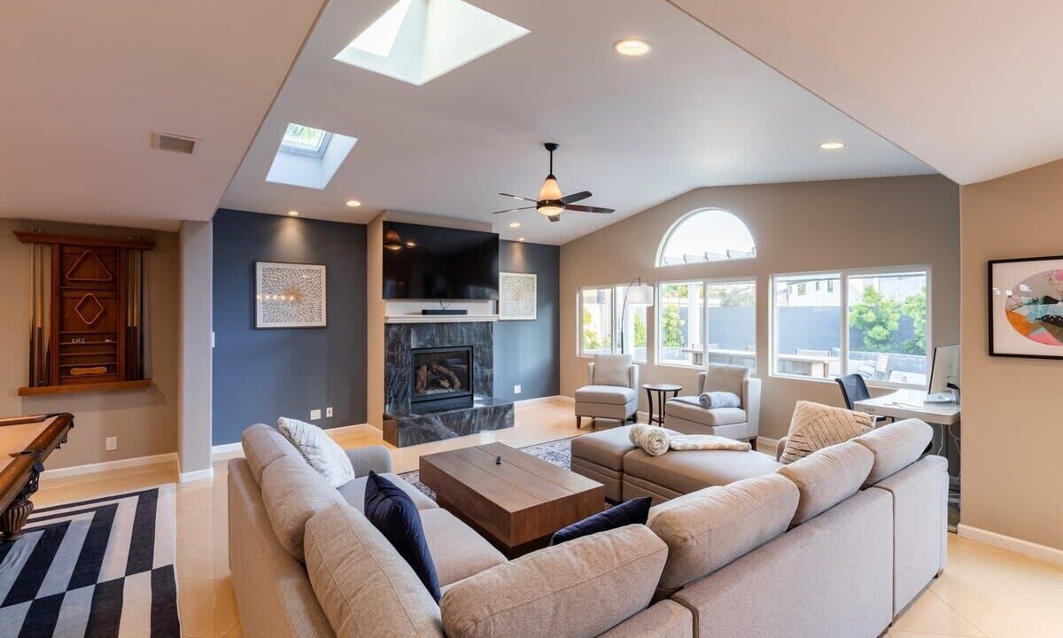 Photo of Livingroom in South Oceanside