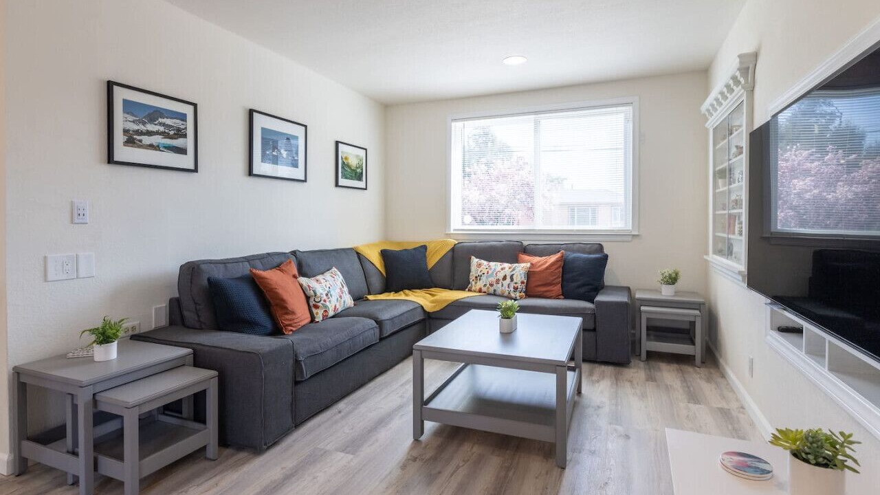 Photo of Livingroom in Palo Alto