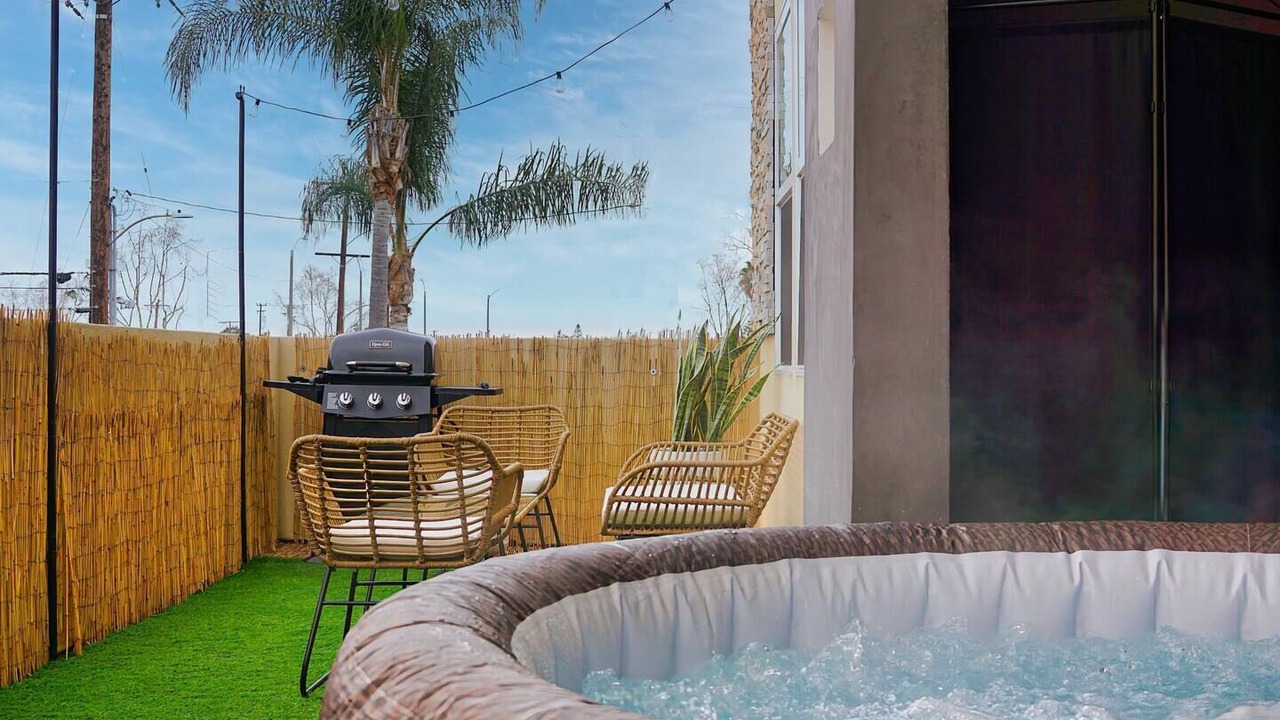 Photo of Patio Balcony in Lawndale