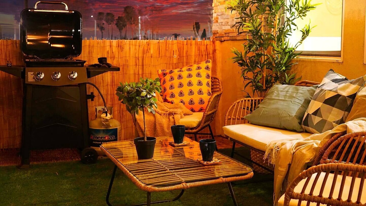 Photo of Patio Balcony in Lawndale