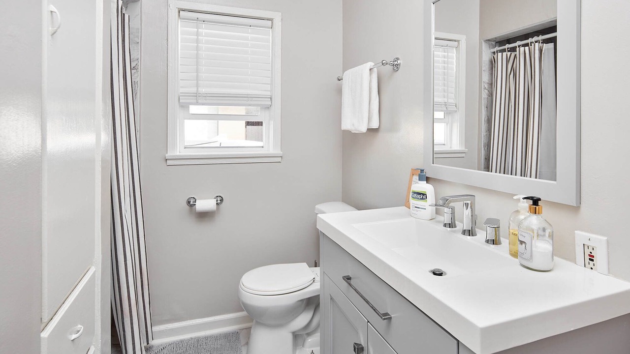 Photo of Bathroom in El Segundo