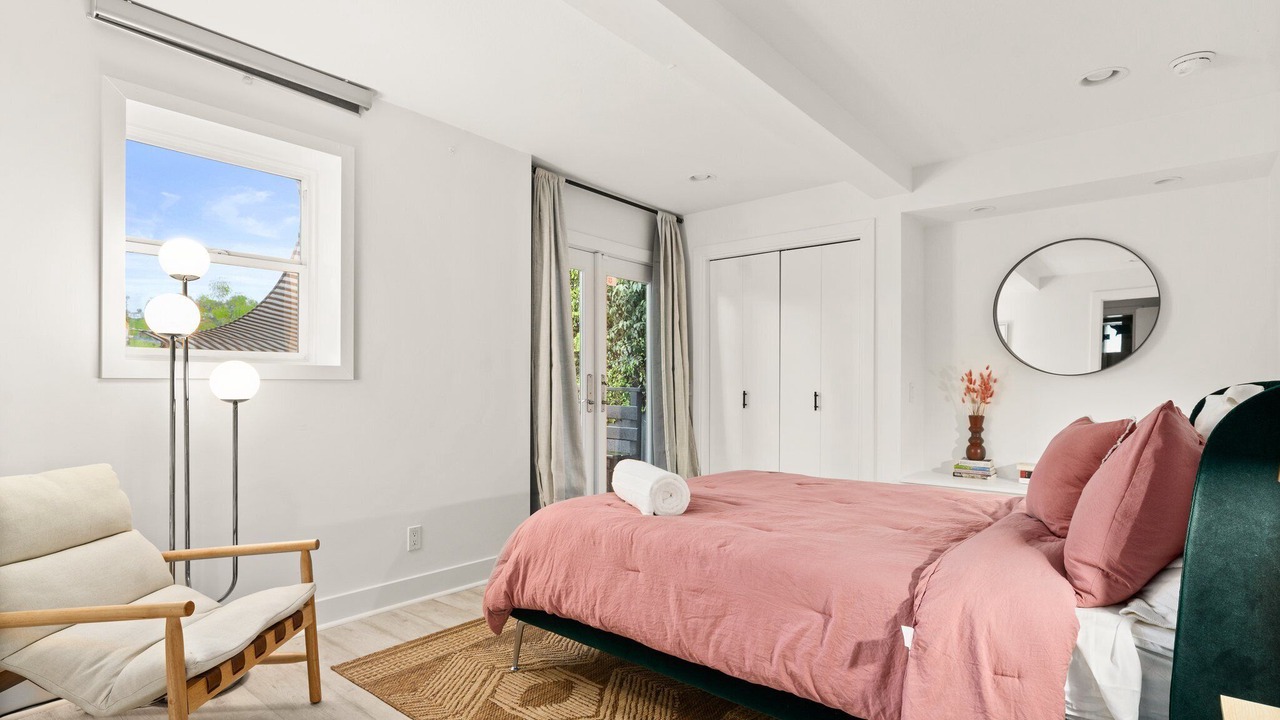 Photo of Bedroom in Eagle Rock