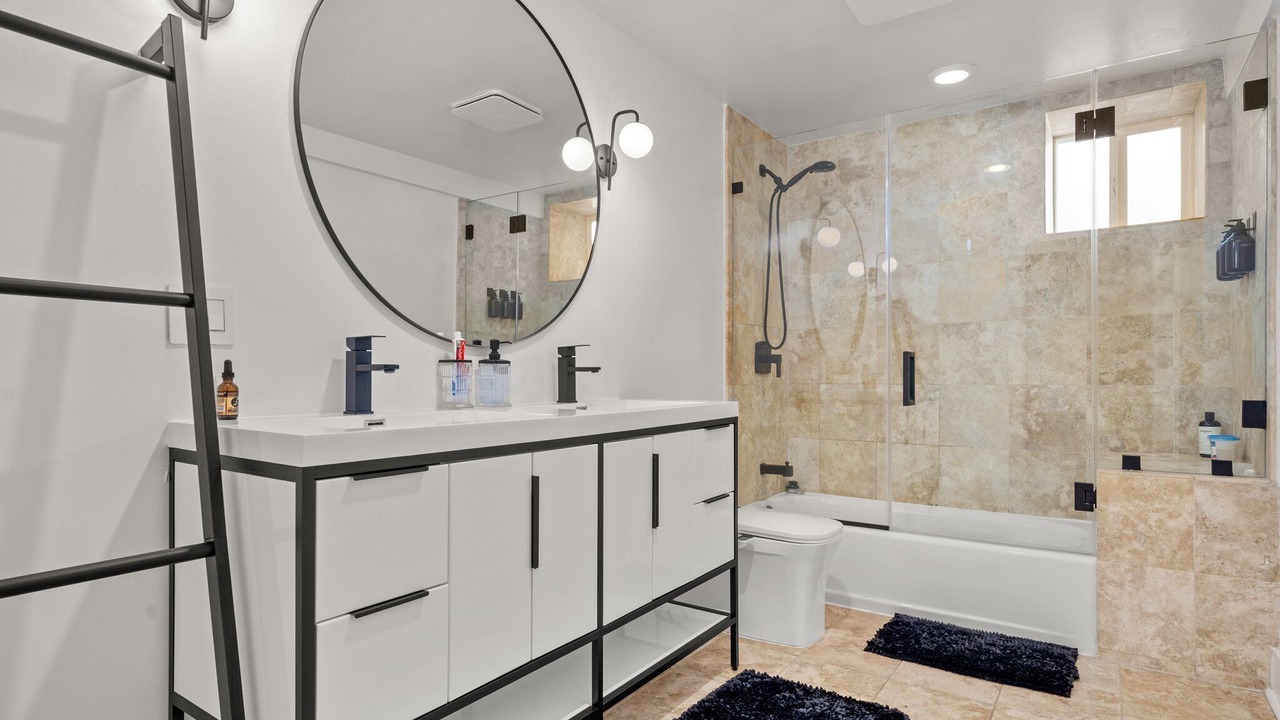 Photo of Bathroom in Eagle Rock
