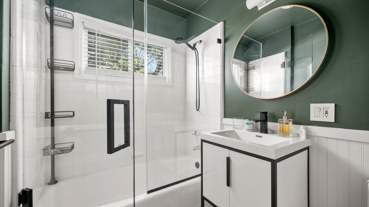 Photo of Bathroom in Eagle Rock