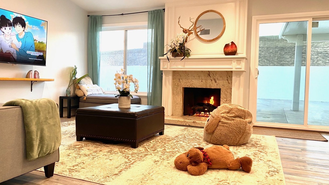Photo of Livingroom in Northwest Anaheim