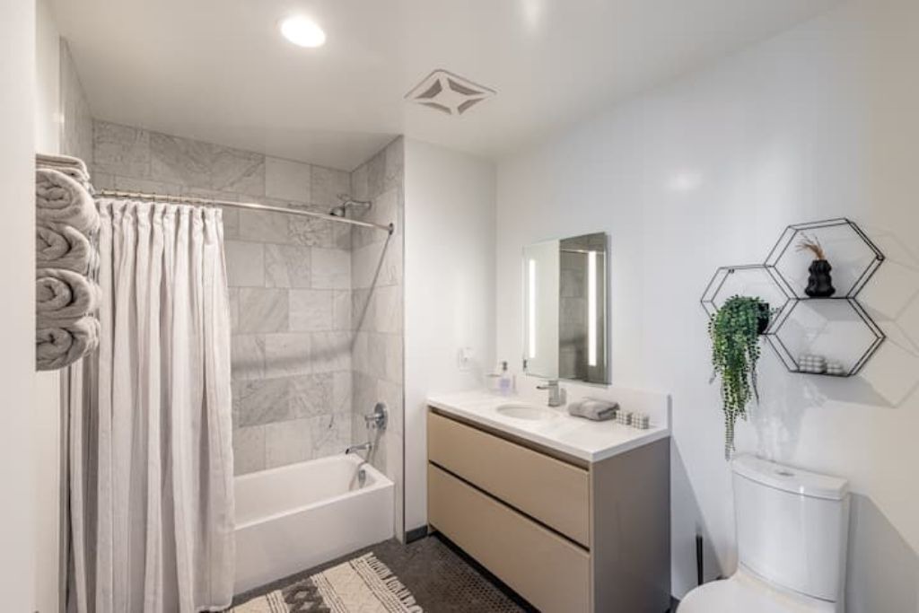 Photo of Bathroom in Moorpark