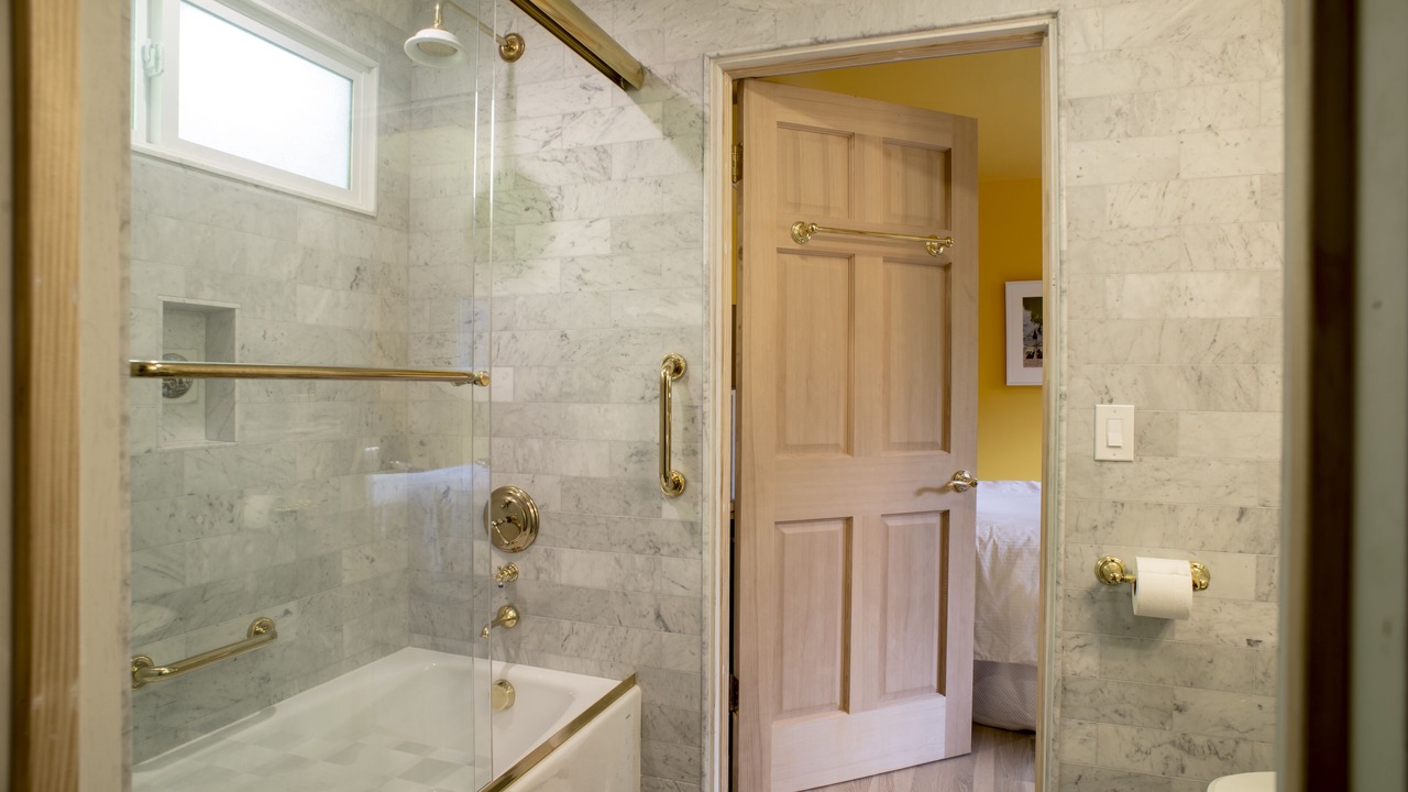 Photo of Bathroom in Pacific Palisades