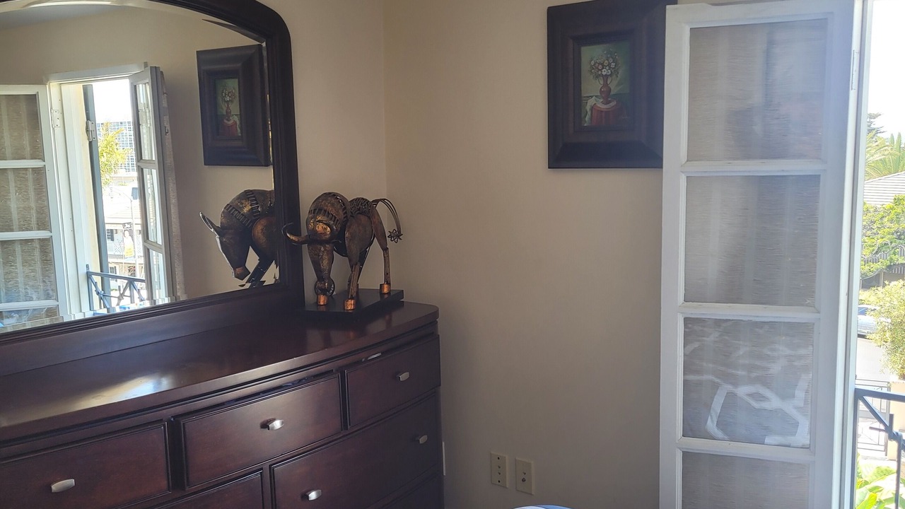 Photo of Bedroom in Village of La Jolla